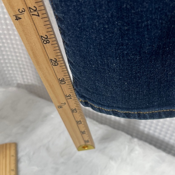 Joe's Jeans Women's- The Honey, Curvy Boot Cut- size 30 - Picture 6 of 14